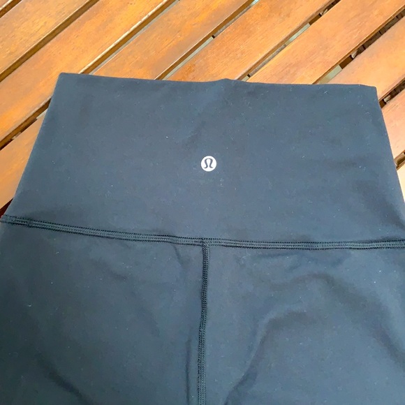 Lululemon Mesh Leggings - Picture 2 of 7